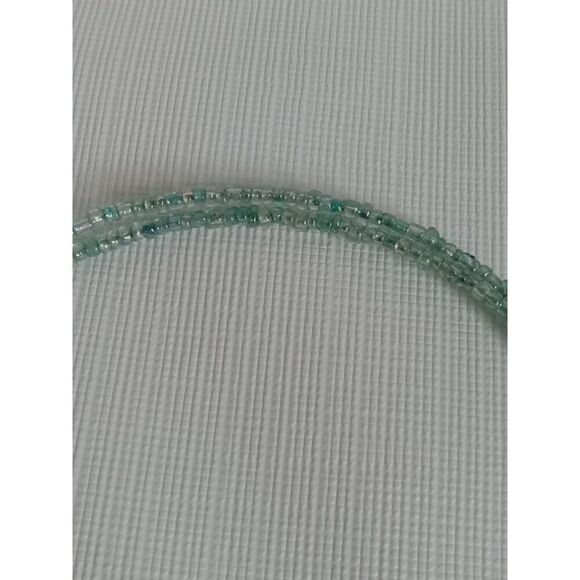 Relativity Blue & Silver Beaded Sequined Bib Style  Memory Wire Choker Necklace - Picture 4 of 9